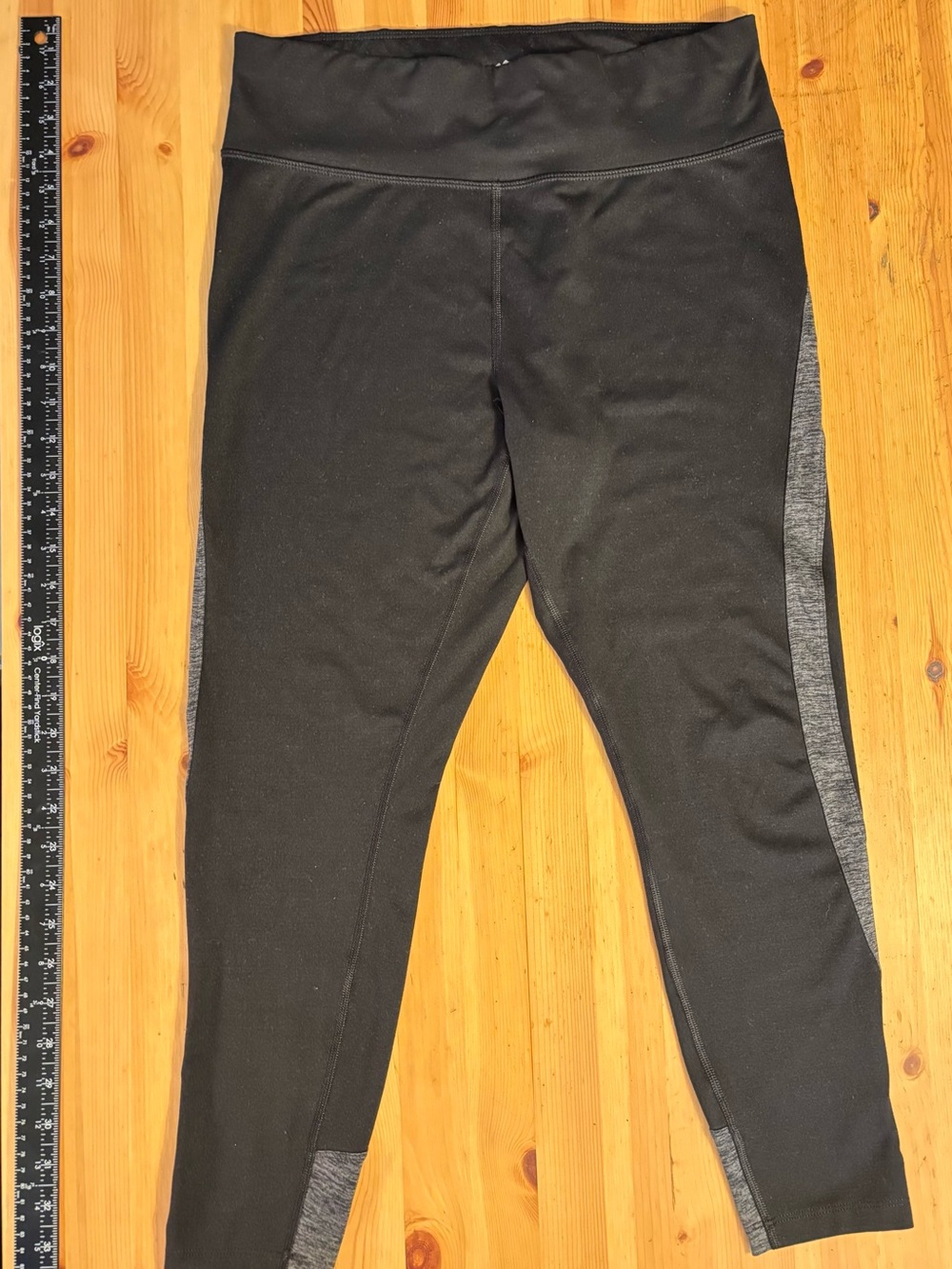 CascadeSports Black Active Leggings with Gray Side Panels